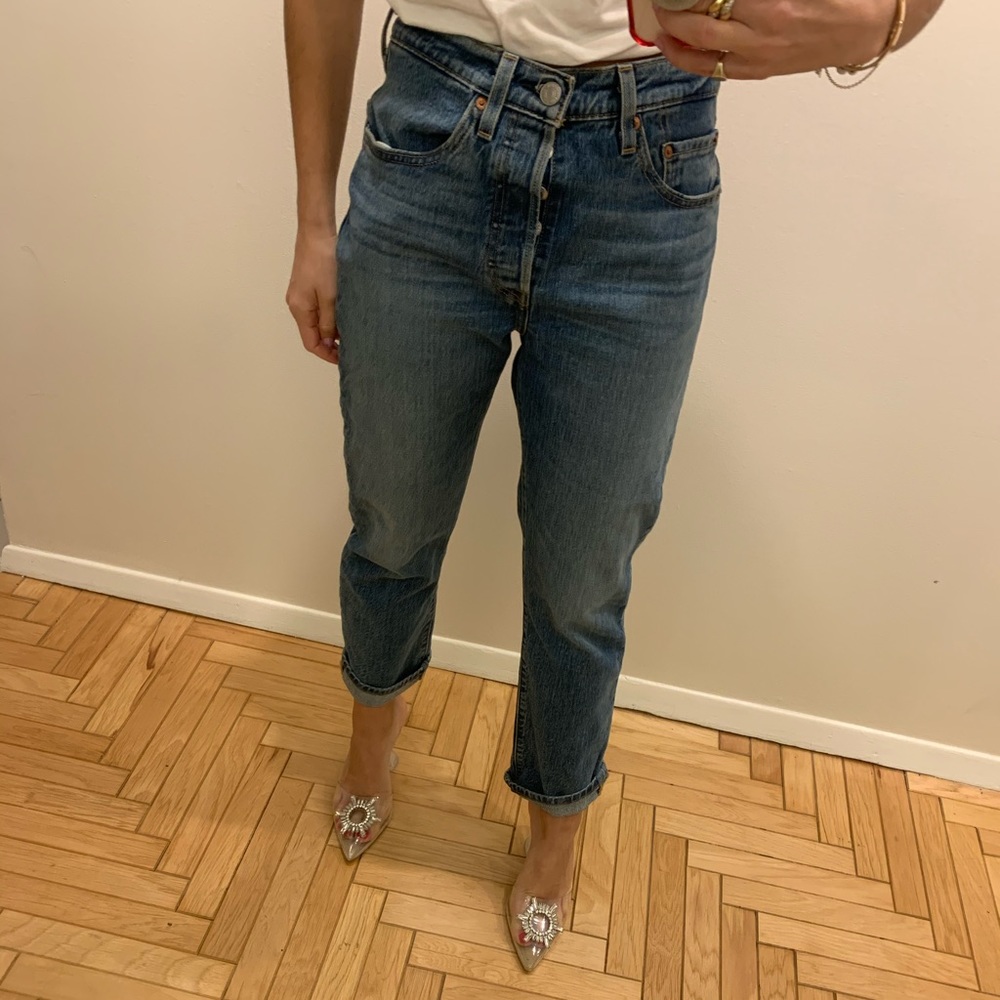 LEVI 501s